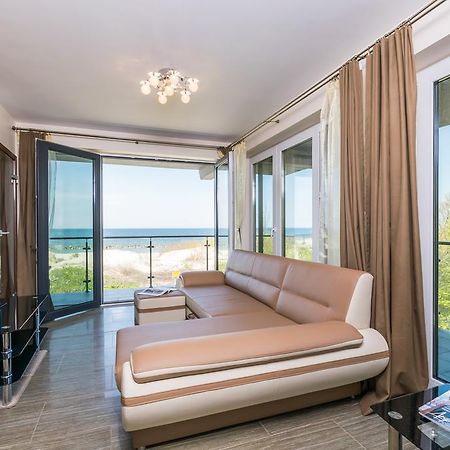 Apartamenty Amon Z Widokiem Na Morze Darlowko Exterior foto